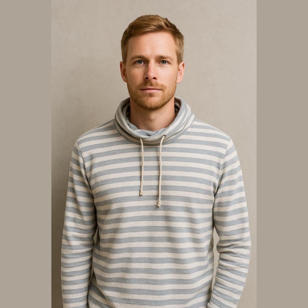 CHAPS Men's Sweatshirt Medium Blue White Stripe